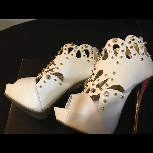 High heels - Picture 3 of 4